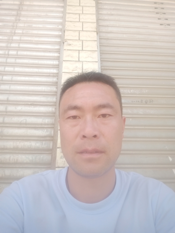 尘缘的第一张照片--西昌王婆说媒